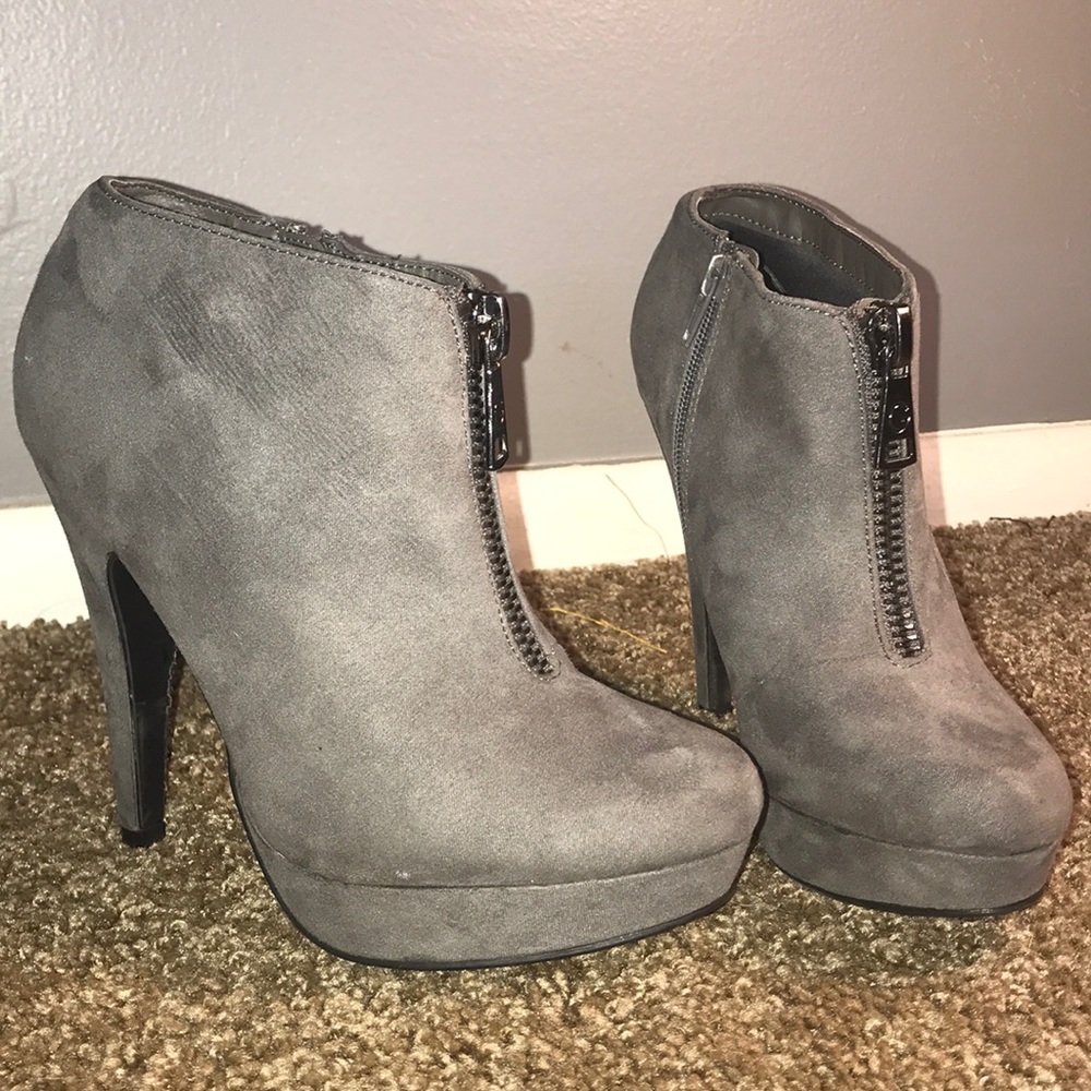 Guess gray suede booties